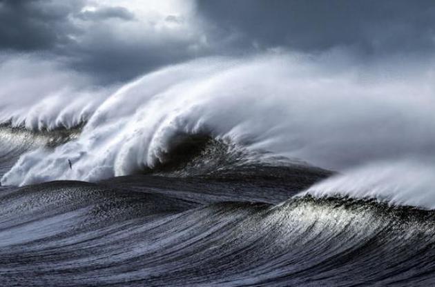 В Атлантичному океані зафіксована рекордна хвиля висотою 19 метрів