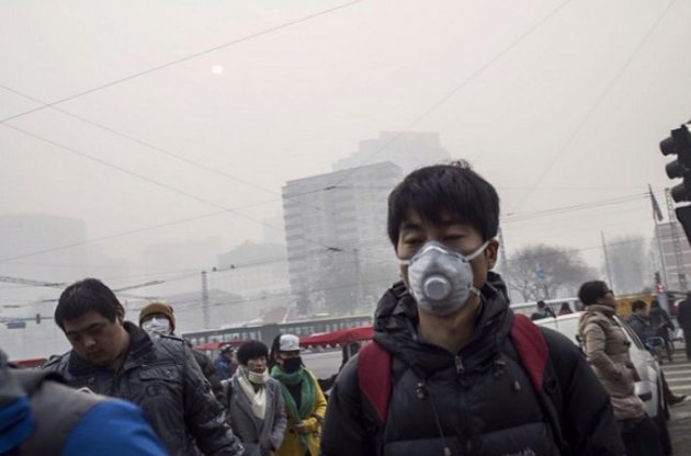 В Пекине из-за загрязнения воздуха отменили занятия в школах