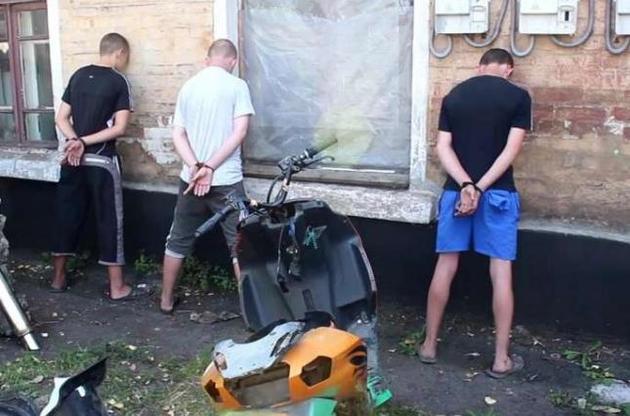 Терористи оголосили підлітків "диверсантами" і утримують їх у заручниках