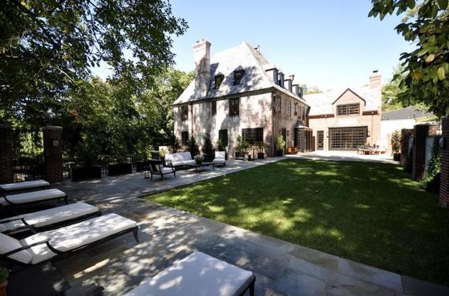 Обама вже переїжджає з Білого дому