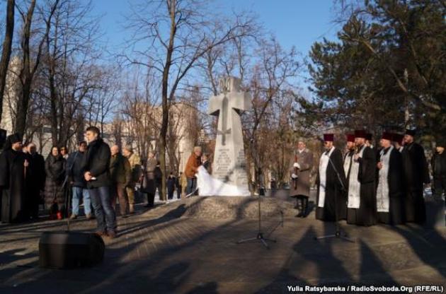 В Днепре открыли памятный крест бойцам УНР