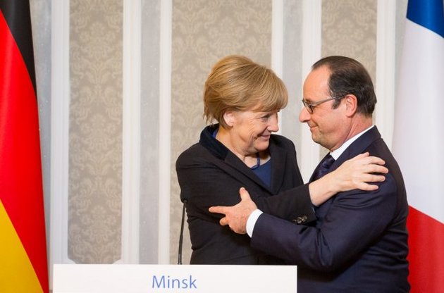 Туск назвав Меркель та Олланда ініціаторами продовження санкцій проти Росії