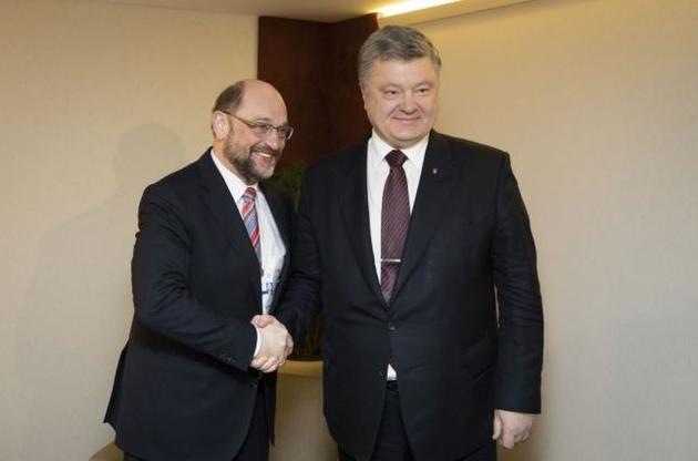 Порошенко подякував Шульцу за підтримку України