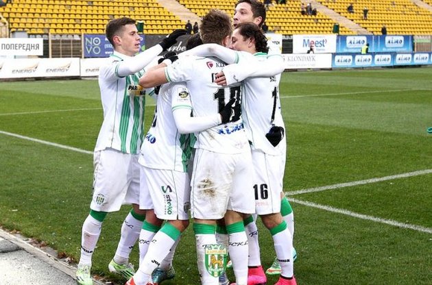 "Карпаты" за день провели два поединка