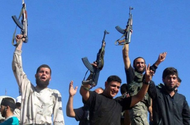 Семь сирийских умеренных группировок объединились против исламистов