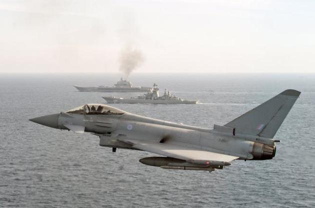 Министр обороны Великобритании назвал "Адмирала Кузнецова" кораблем позора