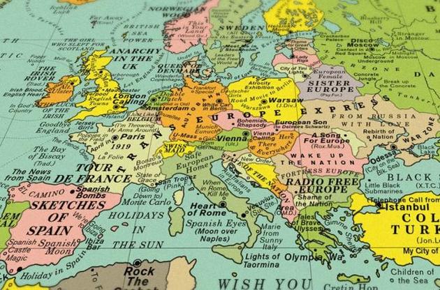 Україна позначена за допомогою трьох пісень