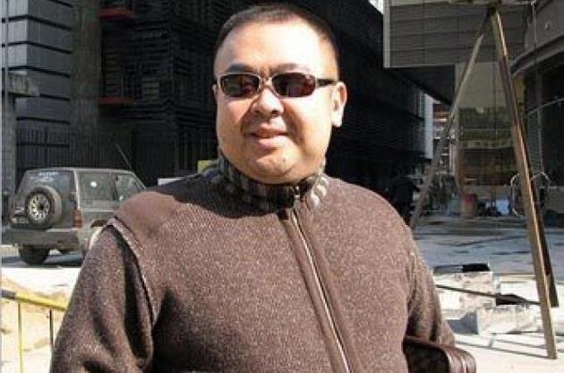 Опубликована видеозапись убийства Ким Чон Нама с камер наружного наблюдения