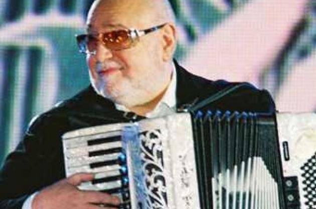 У любимого аккордеониста Януковича отобрали киевскую землю