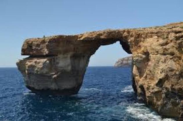 На Мальте обрушилась знаменитая скала "Лазурное окно" из "Игры престолов" и "Одиссеи"