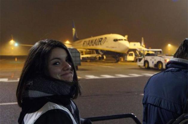 Самолет лоукостера Ryanair впервые приземлился в украинском аэропорту