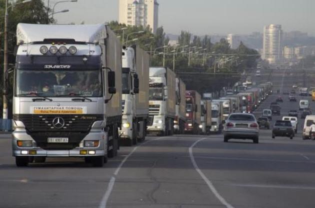 Фонду Ахметова не дозволили возити гуманітарку в "ДНР"