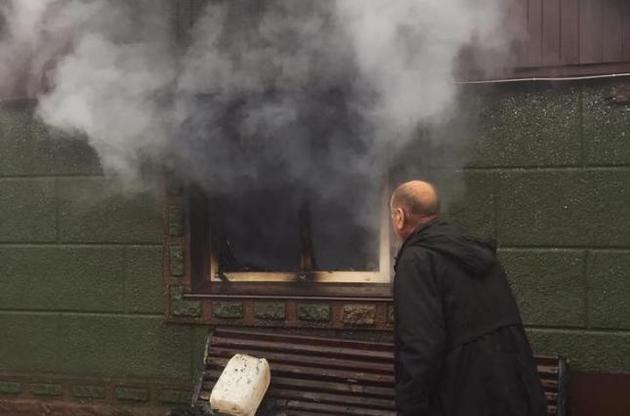 Из-за обстрелов террористов сгорел жилой дом в частном секторе Авдеевки