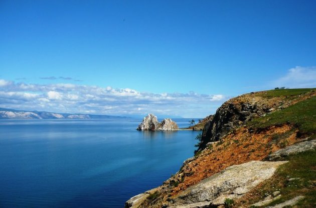 Середня глибина озер Землі становить 42 метри