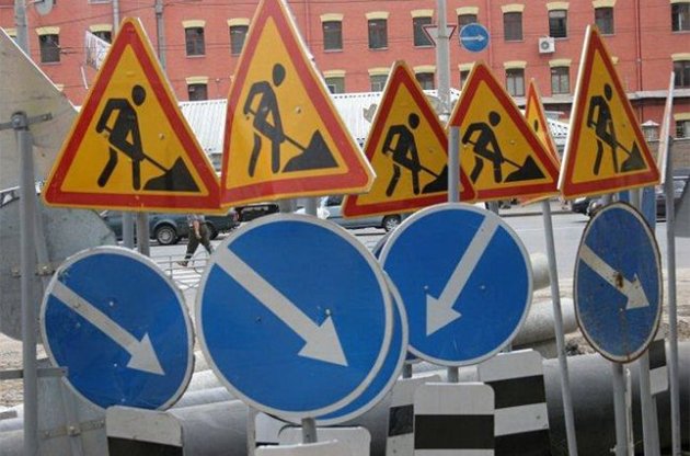 На мосту Метро будуть ремонтувати дорогу