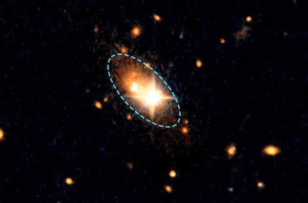 Астрономы обнаружили сверхмассивную черную дыру, выброшенную из центра галактики