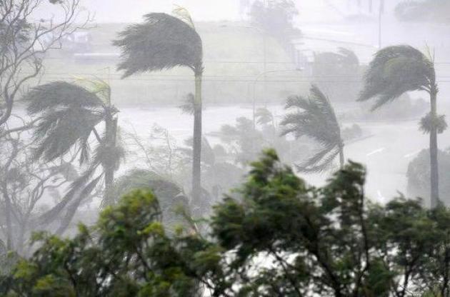 "Дебби" все еще бушует в Австралии