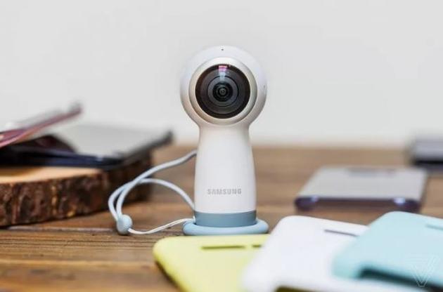 Новая камера Gear 360 способна снимать видео с разрешением 4К
