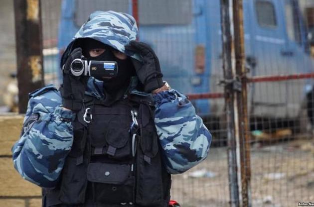 В оккупированном Крыму продолжают задерживать журналистов и крымскотатарских активистов