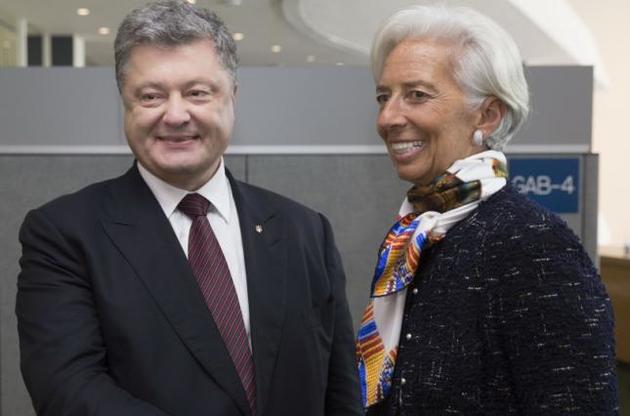 Порошенко поблагодарил Лагард за предоставление Украине миллиардного транша МВФ