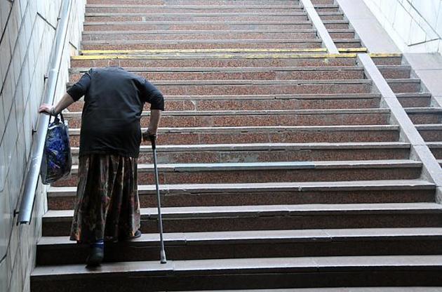 Більше половини населення України живе за межею бідності