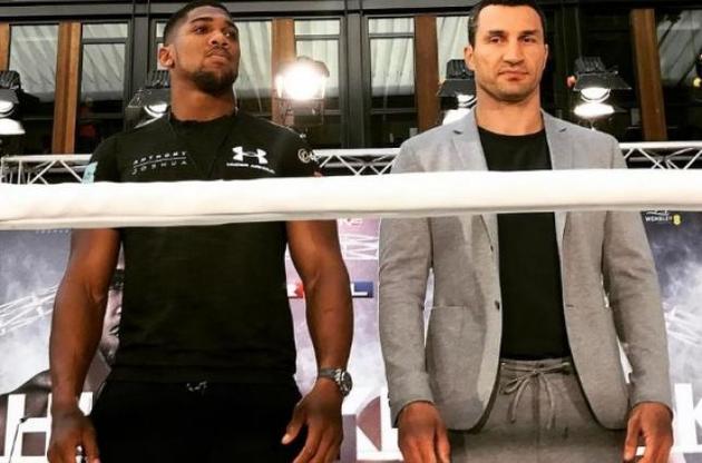 Кличко продолжает готовиться к бою с Джошуа