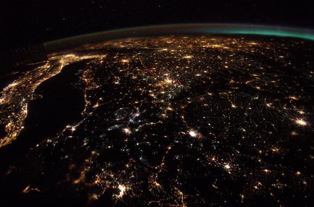Астронавт ESA опубликовал снимок ночной Европы из космоса