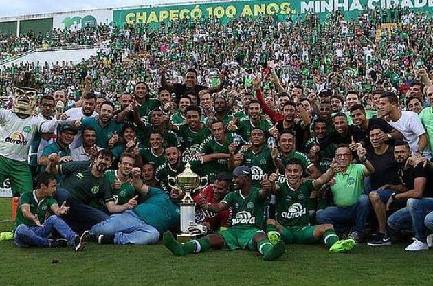 &quot;Шапекоенсе&quot; виграв титул в оновленому складі