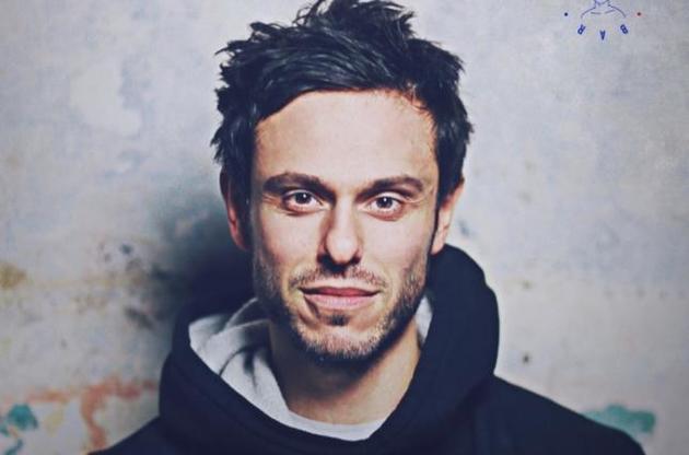 Разом з SunSay у кліпі знялися Скляр і Бобунець