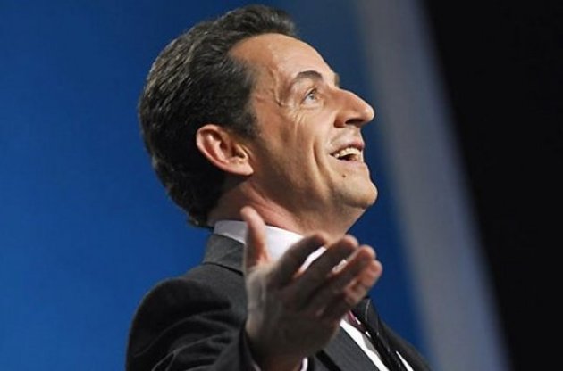 Саркозі офіційно підтримав кандидатуру Фійона