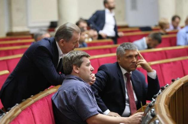 Депутаты Опоблока в апреле пропустили две трети голосований в Раде