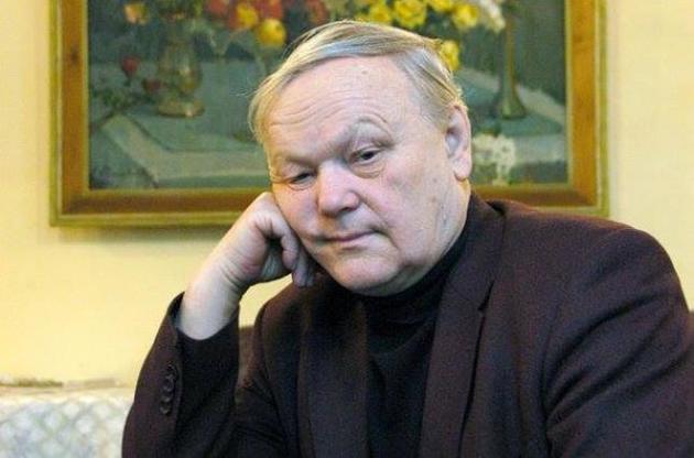 Помер відомий український поет Борис Олійник
