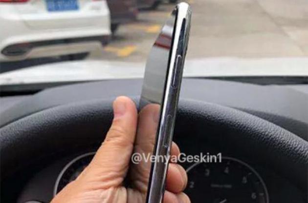 Опубліковані знімки макетів iPhone 8