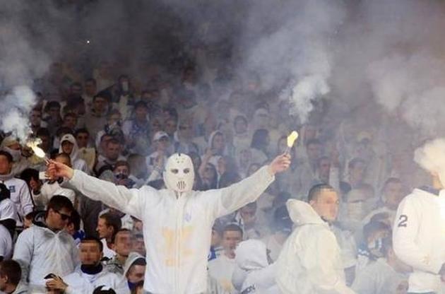 Фанаты провели провокационный флешмоб