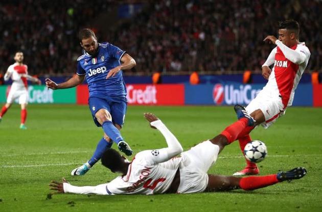 Героєм першого матчу команд став Гонсало Ігуаїн