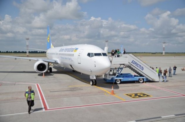 МАУ получила права на полеты по маршрутам Ryanair из Киева