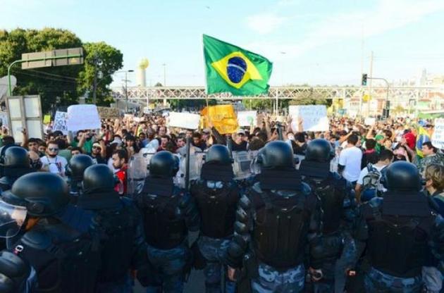 В Бразилии проходят массовые стачки