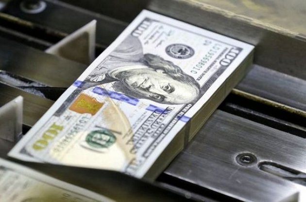 Курс гривни на межбанке укрепился до 26,6 грн/доллар