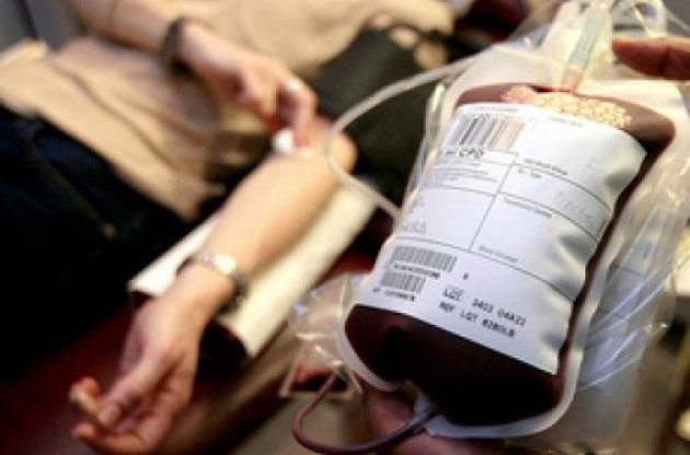 Черный рынок крови в Киеве достигает 90 тыс литров в год - эксперт