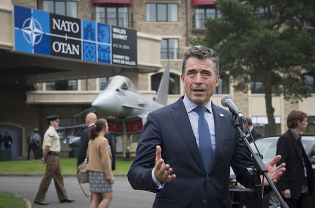 Бывший генсек НАТО предложил предоставить Украине летальное оружие
