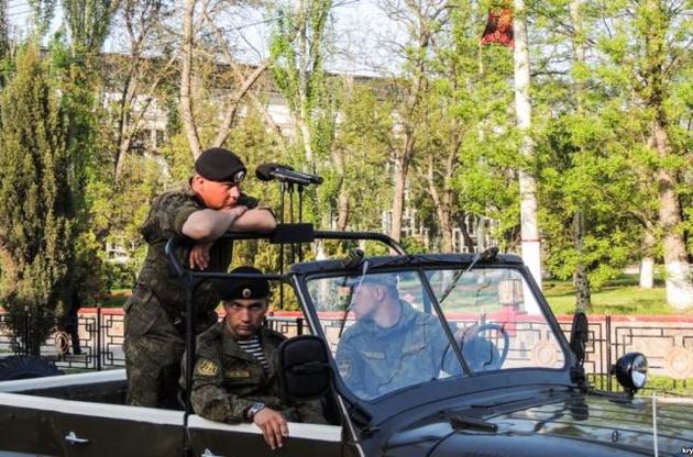 Російським військовим парадом в Керчі буде командувати екс-офіцер ВМСУ, що зрадив присязі – ЗМІ