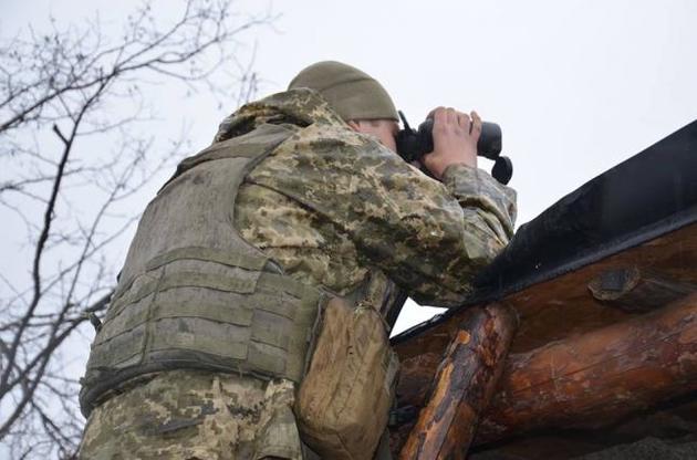 За сутки в АТО были ранены пятеро украинских военных