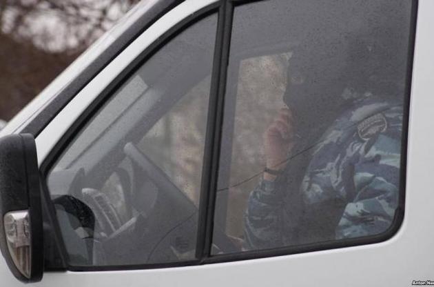 Силовики России устроили обыск в доме крымского татарина в аннексированном Крыму