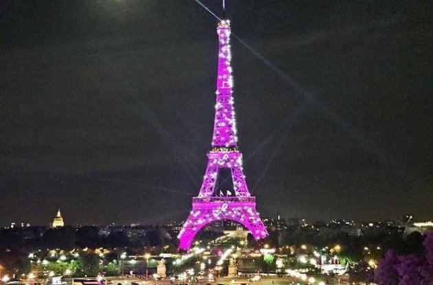 Подсветку Эйфелевой башни отключат в знак скорби о погибших при взрыве в Манчестере