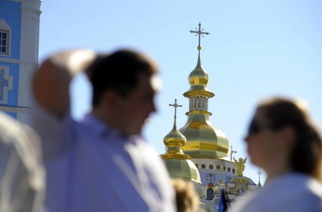 Убежденными атеистами считают себя 2,5% украинцев