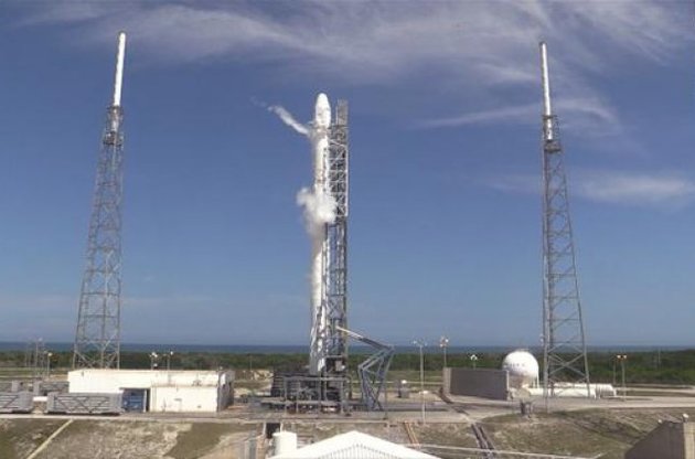 SpaceX отложила запуск корабля Dragon к МКС