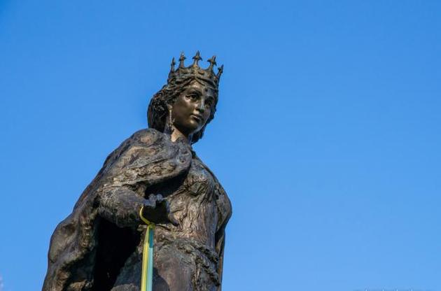 Пам&#039;ятник Анні Ярославні у Франції