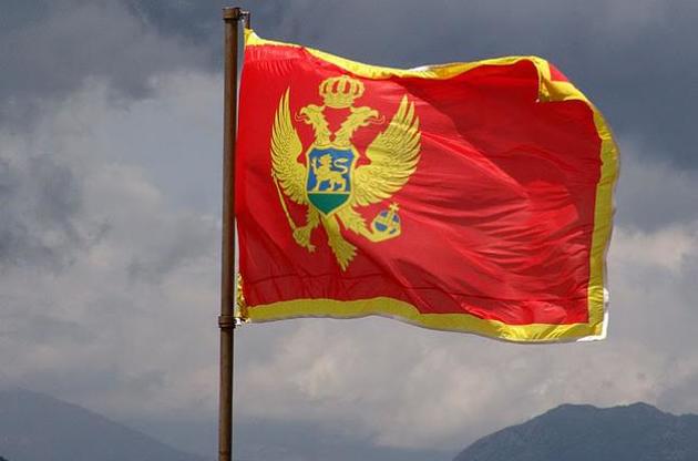 Над штаб-квартирой НАТО подняли флаг Черногории