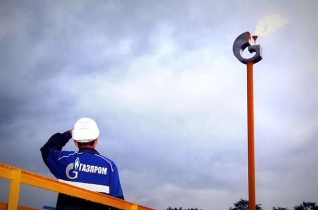 Акції "Газпрому" впали на 2%