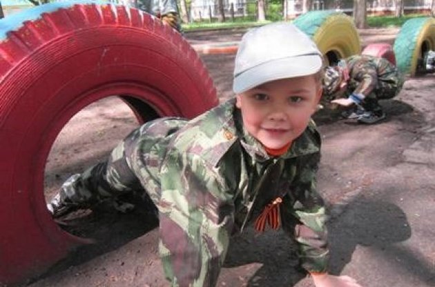 Донецких школьников вывезли на "полевые занятия" по НВФ - ИС